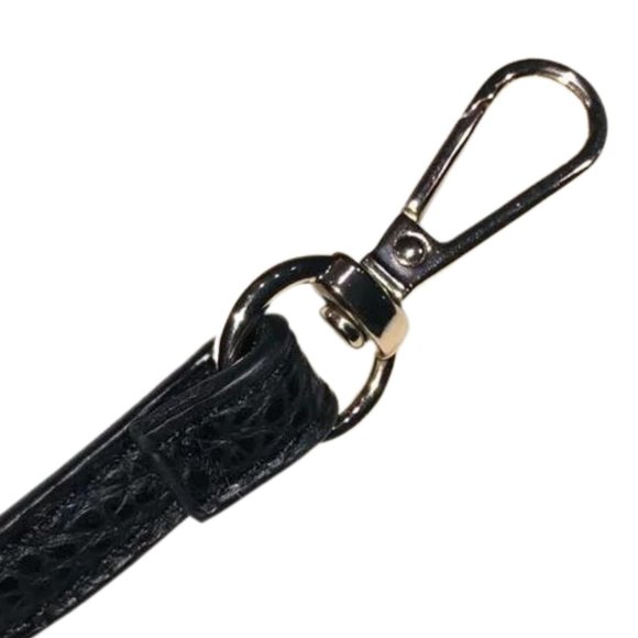 Victoria's Secret Red XOXO Zippered Wristlet - Picture 5 of 7